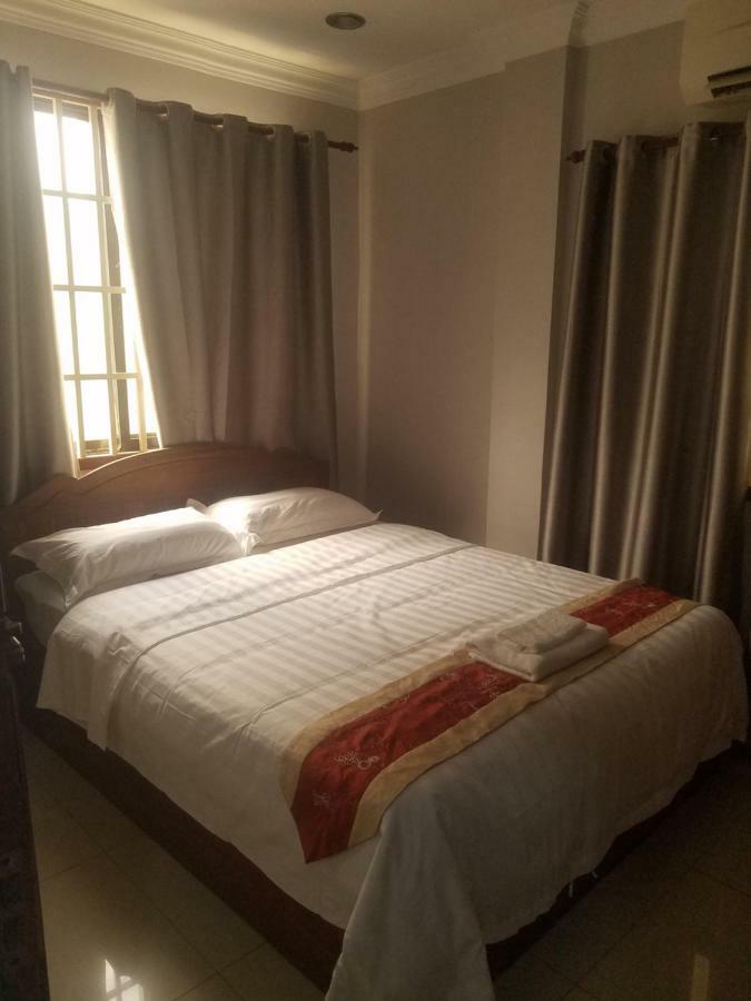 Wei Si Deng Hotel & Restaurant Phnom Penh Dış mekan fotoğraf